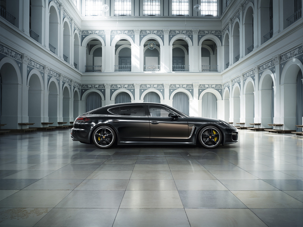 Porsche Panamera Turbo S Executive Exclusive