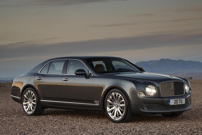 Bentley Revealing Mulsanne Mulliner Driving Specification at Geneva