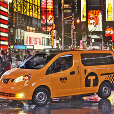 Le Celebre Taxi New Yorkais se Modernise avec le Nissan NV200