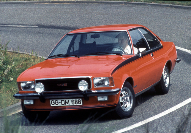 Opel Rekord D e Commodore B celebram 40 anos