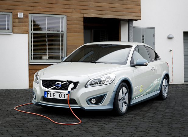 Volvo wants to test the electric C30 in 2011