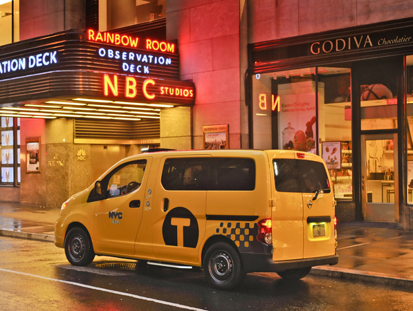 Le Celebre Taxi New Yorkais se Modernise avec le Nissan NV200