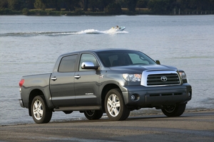 Toyota Tundra CrewMax 4X2 SR5 4.7L