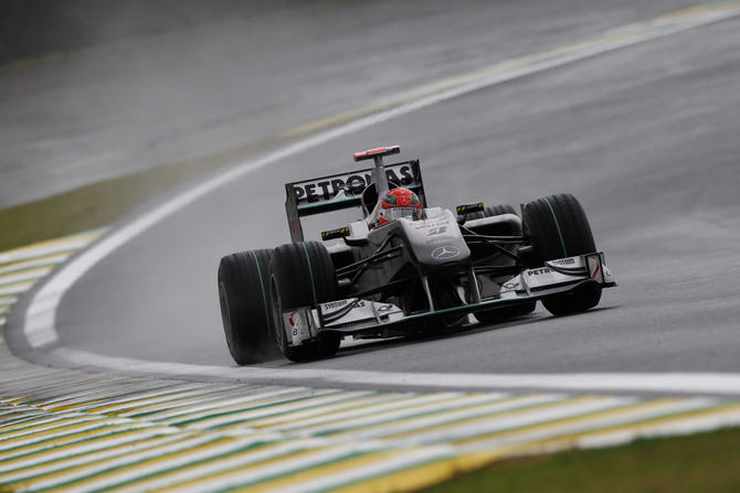 Hulkenberg storms into pole position in Brazil