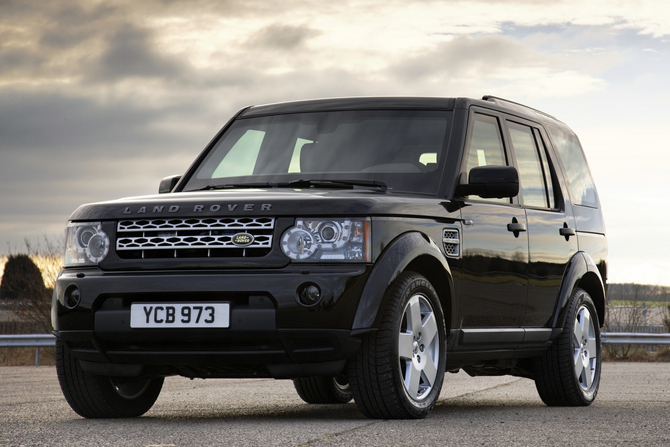 New Discovery 4 Armoured joins the Land Rover Lineup