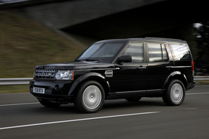 New Discovery 4 Armoured joins the Land Rover Lineup