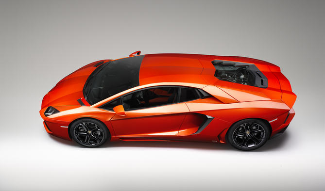 Lamborghini Aventador LP 700-4