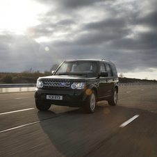 New Discovery 4 Armoured joins the Land Rover Lineup