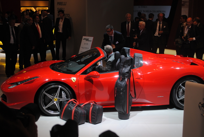 Ferrari add the 458 Spider to its lineup