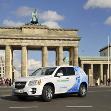 Opel’s Fuel Cell development flies to Berlin’s new airport