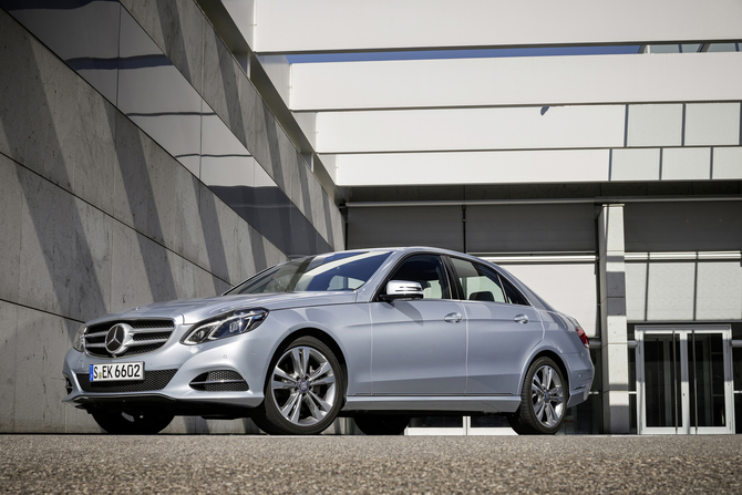 Mercedes-Benz E 220 BlueTEC BlueEFFICIENCY Edition