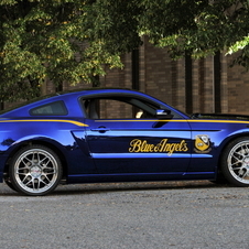 Special Mustang GT Blue Angels earns $400.000 for EAA’s Young Eagles organisation