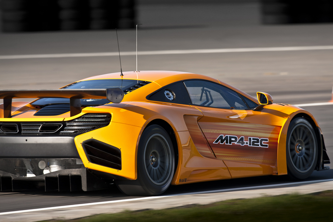 McLaren MP4-12C GT3 completes first tests