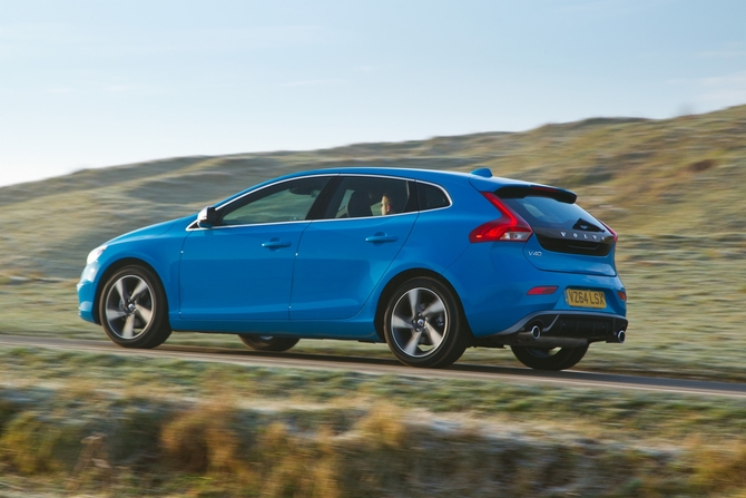 Volvo V40 D2 R-Design