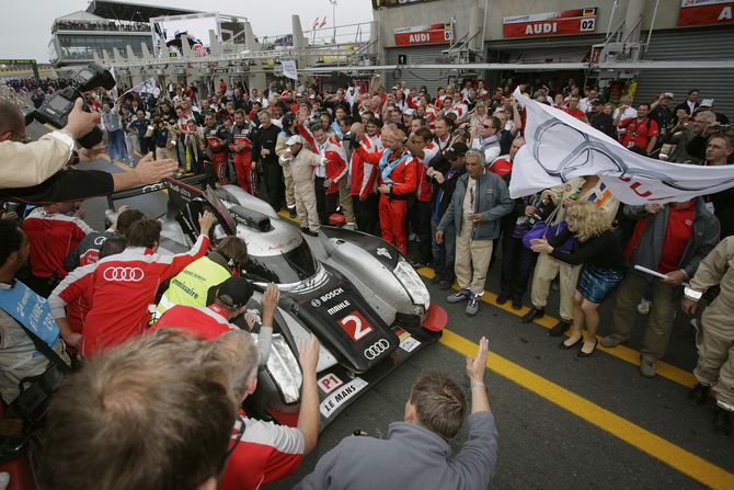 Audi wins Le Mans despite crashes