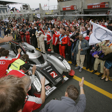 Audi wins Le Mans despite crashes