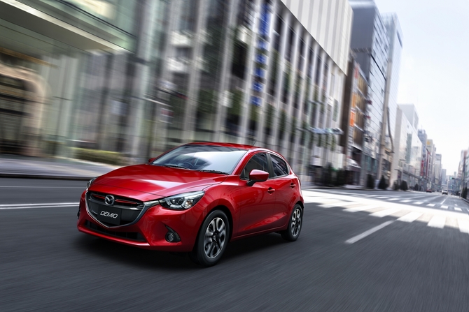 Neuer Mazda2 ist Auto des Jahres in Japan