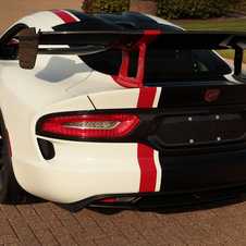 SRT Viper ACR