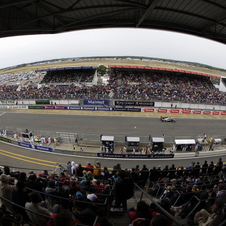 Audi wins Le Mans despite crashes