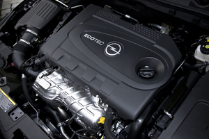 2012 Opel Insignia Focuses on Efficiency with New Engines