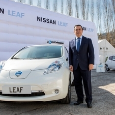 A Nissan tem tentado aumentar as vendas do Leaf mas as vendas estão a subir muito lentamente