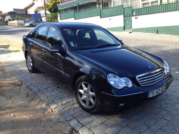 Mercedes-Benz C 320