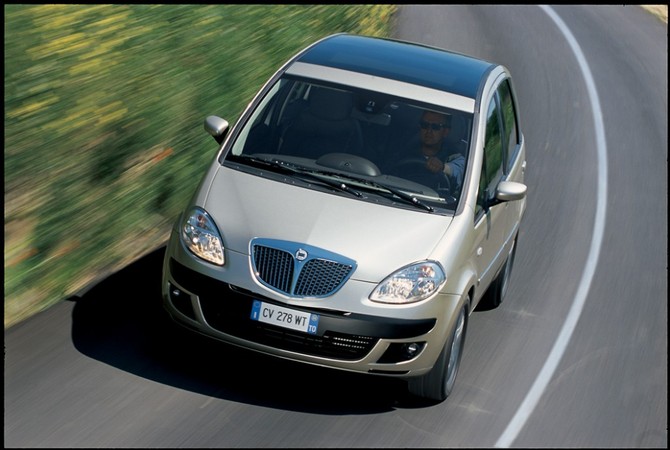 Lancia Musa 1.4 16v Oro