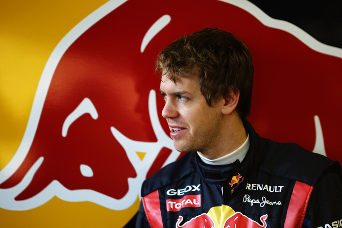 Vettel closes deal with Red Bull until 2014