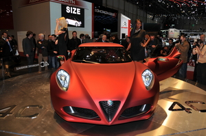 Alfa Romeo nveils the 4C Concept in Geneva