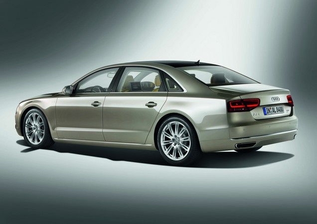 Audi A8 L: when luxury goes large