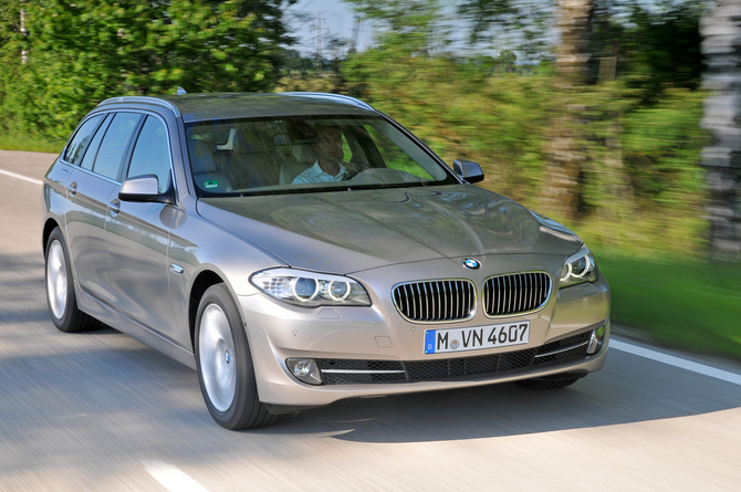 BMW 528i Touring  Auto (F11)