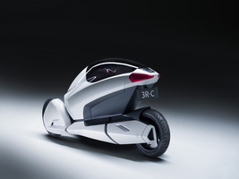 Honda 3R-C: concept vehicle predicting the future