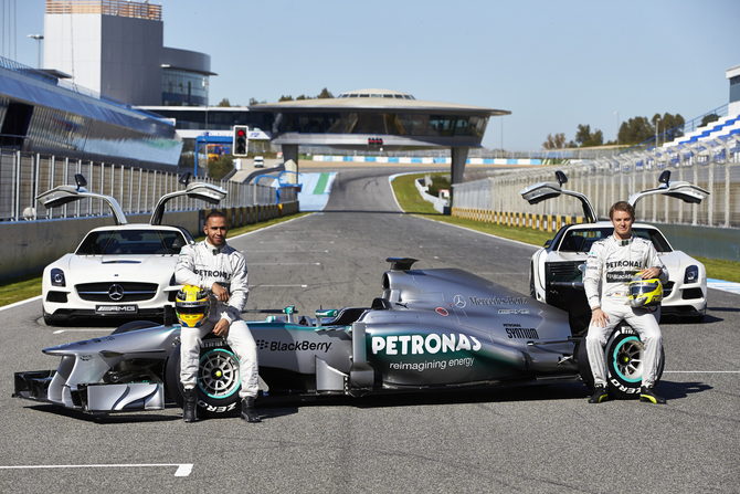 Mercedes-Benz W04