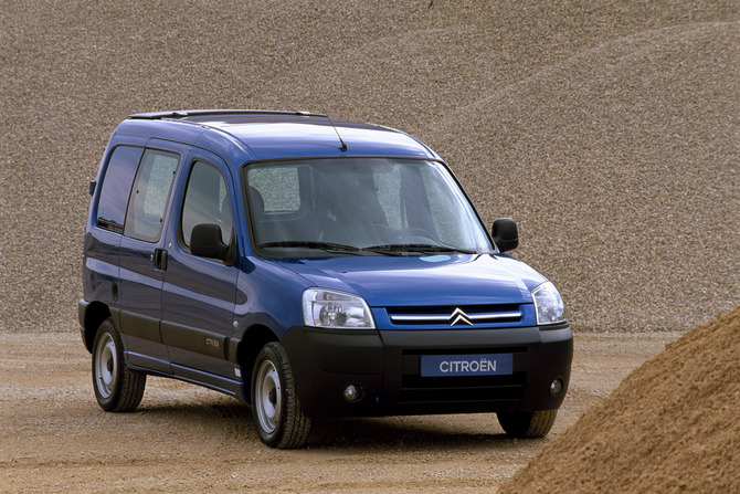 Citroën Berlingo 1.6HDi 90 800 Plancher 