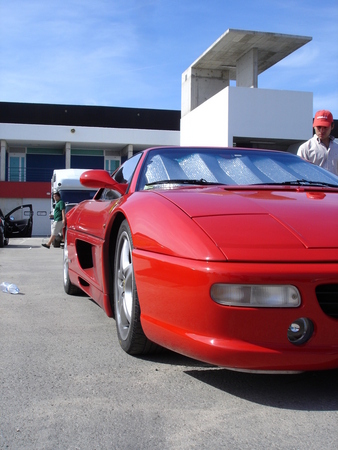 Ferrari F355