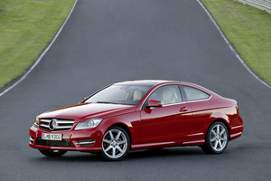 New C-Class Coupé: new compact, classic coupe to debut in Geneva