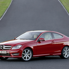 New C-Class Coupé: new compact, classic coupe to debut in Geneva