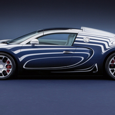 Bugatti reveal porcelain Veyron