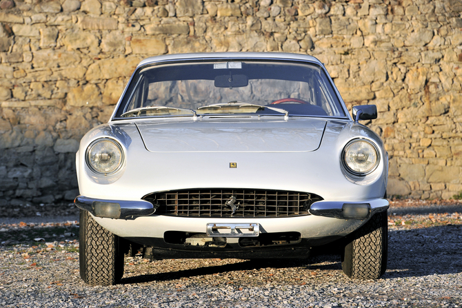 Ferrari 365 GT 2+2