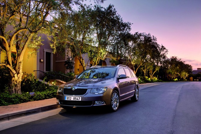 Skoda Superb Break 1.8I TSI DSG 7 Ambition