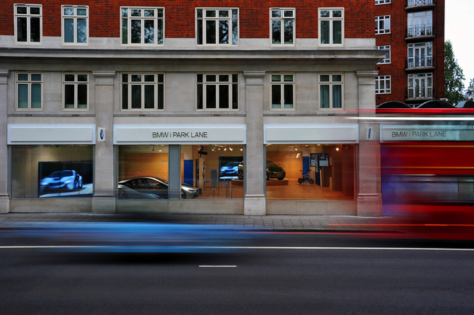 Primeira BMW i Store inaugurada em Londres