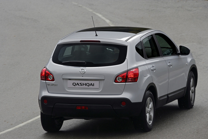 Nissan Qashqai 1.5dCi 4x2 Tekna Premium + Pele