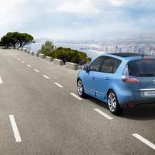 Renault Scenic and Grand Scenic Refreshed and Fuel Economy Improved