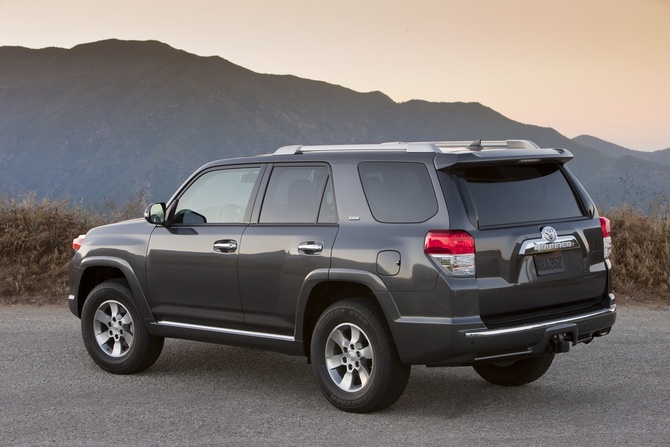 Toyota 4 Runner SR5 4X2