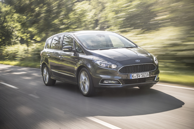 Ford S-Max Vignale 2.0TDCi Titanium Powershift