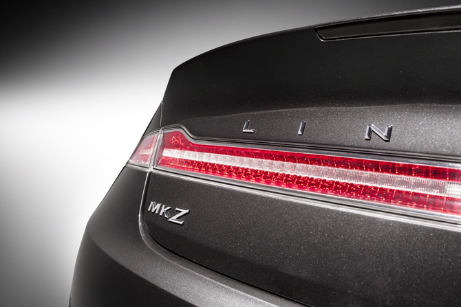 Next Generation Lincoln MKZ Hopes to Get By on Style and Luxury