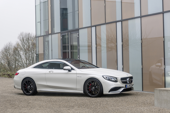 Mercedes-Benz S63 AMG Coupé