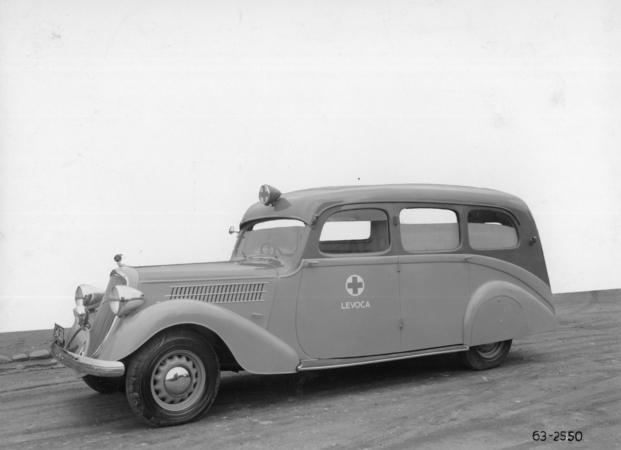 Skoda Superb ambulance