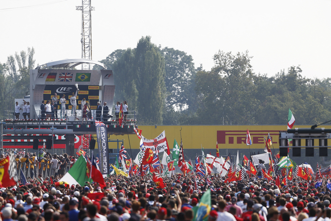 Subiram ao pódio Hamilton, Rosber e Massa