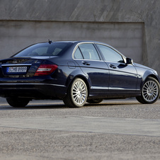 Facelifted C-Class to arrive in the spring